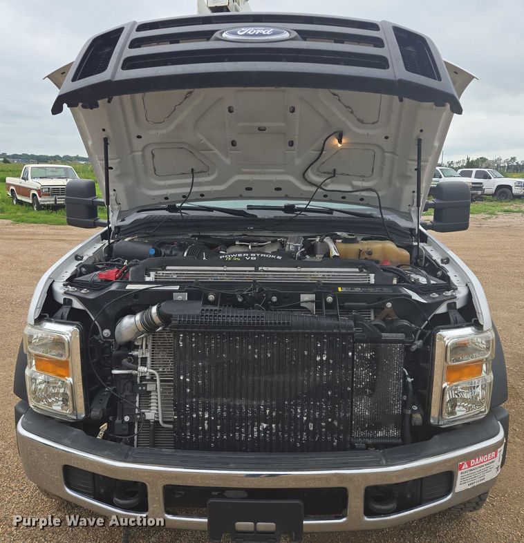 image for item DY0974 2008 Ford F450 Super Duty bucket truck