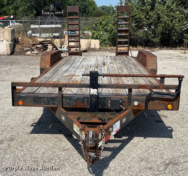 image for item DZ4110 2016 Load Trail equipment trailer