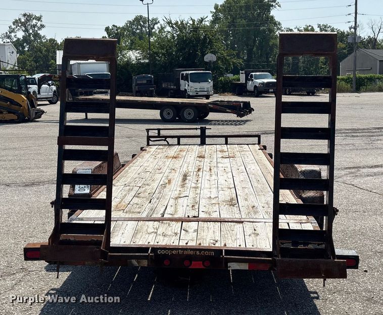 image for item DZ4110 2016 Load Trail equipment trailer