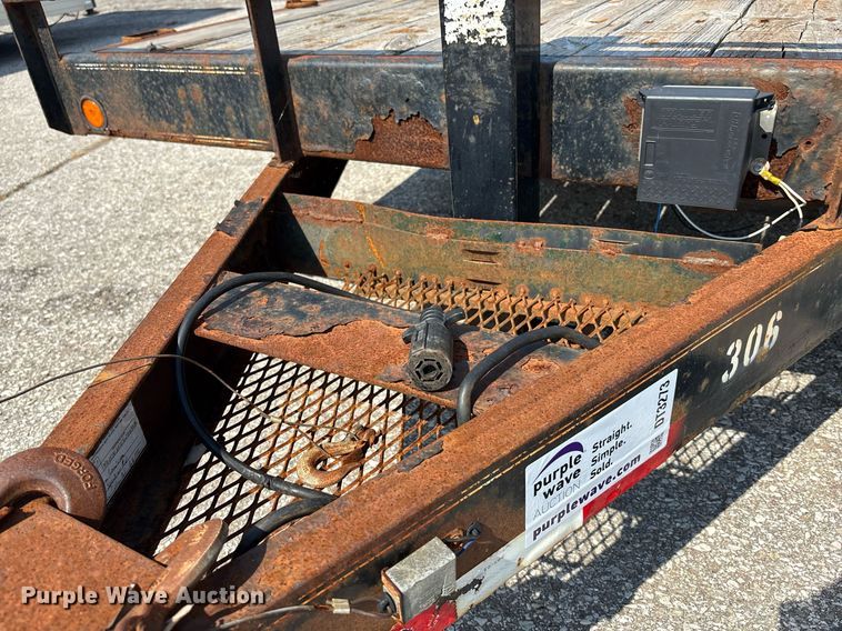 image for item DZ4110 2016 Load Trail equipment trailer