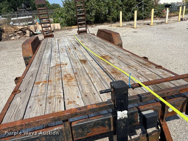 image for item DZ4110 2016 Load Trail equipment trailer