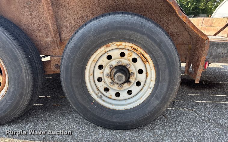 image for item DZ4110 2016 Load Trail equipment trailer