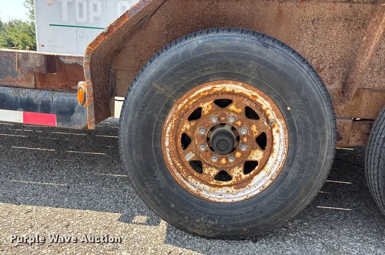 image for item DZ4110 2016 Load Trail equipment trailer