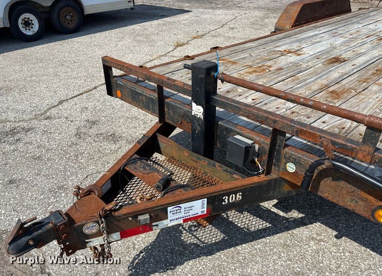 image for item DZ4110 2016 Load Trail equipment trailer