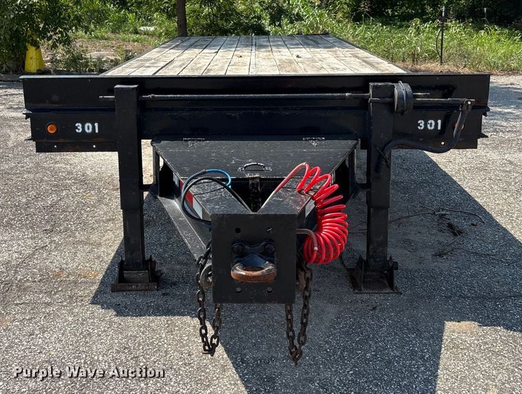 image for item DZ4112 2004 Overbilt equipment trailer