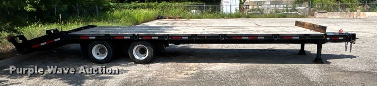 image for item DZ4112 2004 Overbilt equipment trailer