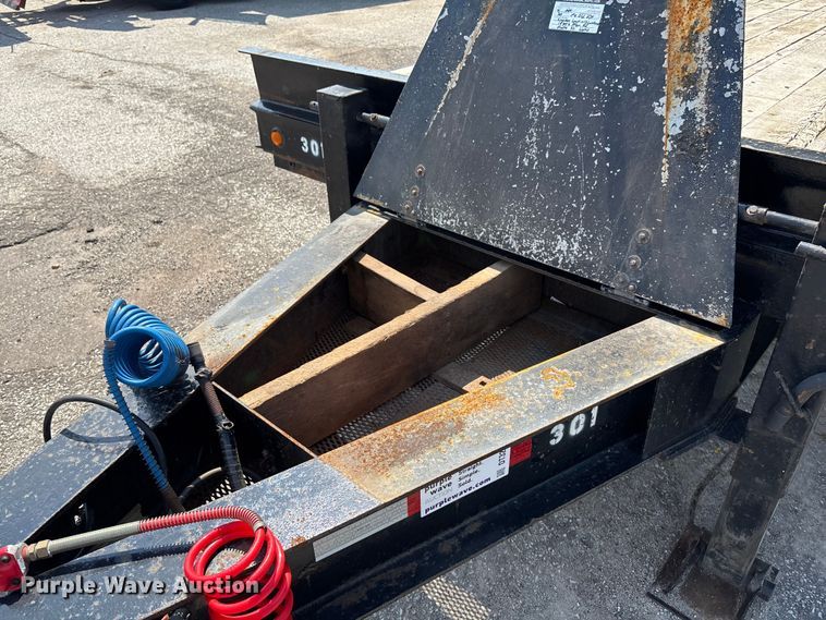 image for item DZ4112 2004 Overbilt equipment trailer