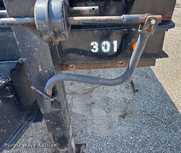 image for item DZ4112 2004 Overbilt equipment trailer