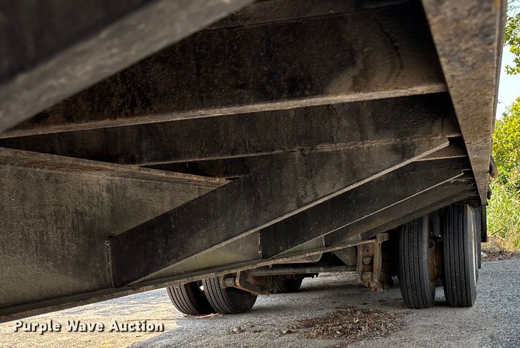 image for item DZ4112 2004 Overbilt equipment trailer