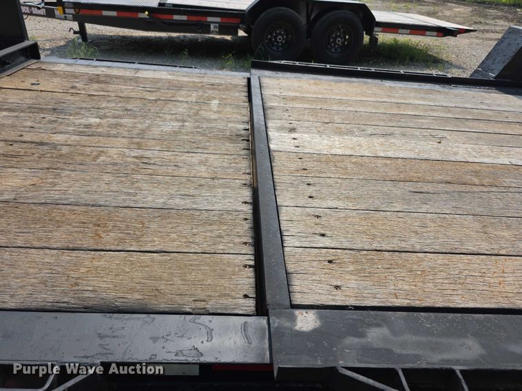 image for item DZ6095 2016 Towmaster tilt deck equipment trailer