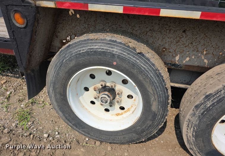 image for item DZ6095 2016 Towmaster tilt deck equipment trailer