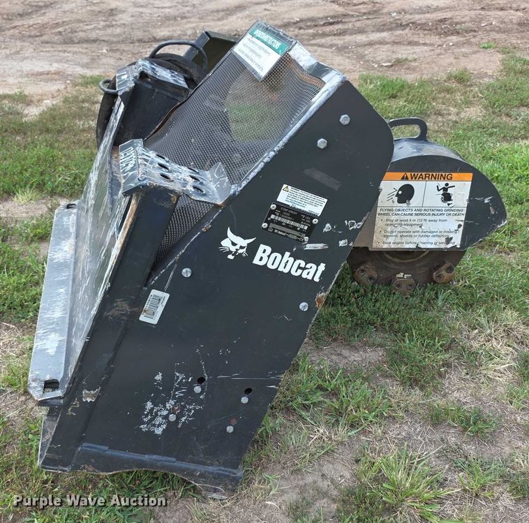 image for item DZ6116 2022 Bobcat SG30 skid steer stump grinder