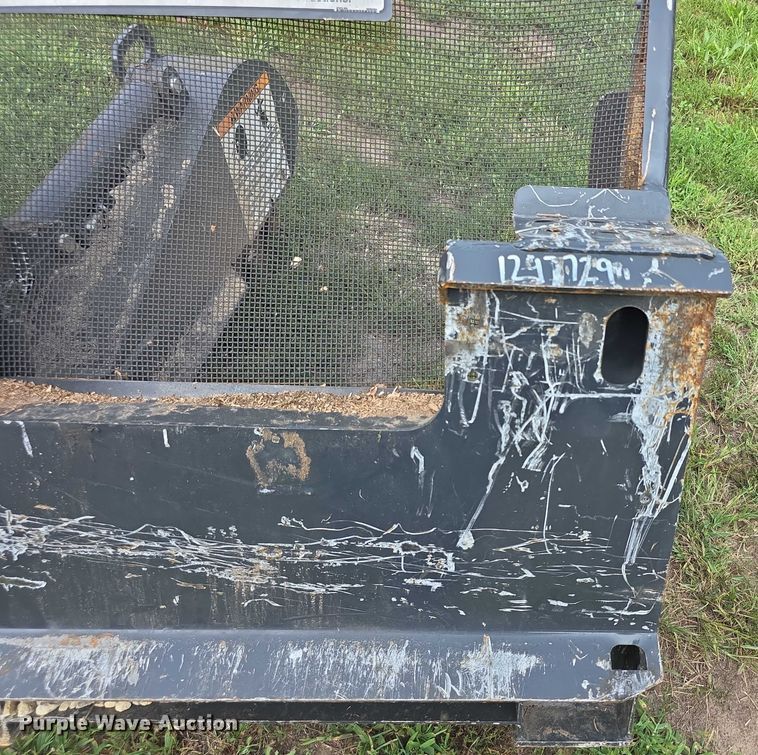 image for item DZ6116 2022 Bobcat SG30 skid steer stump grinder