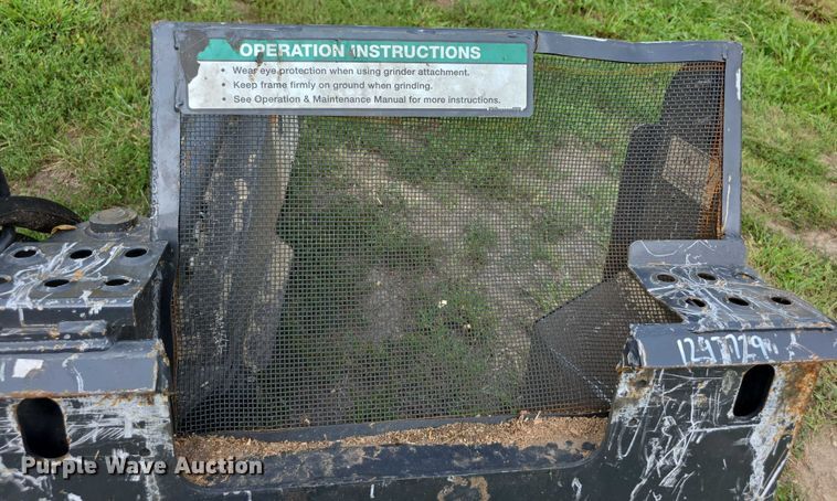 image for item DZ6116 2022 Bobcat SG30 skid steer stump grinder