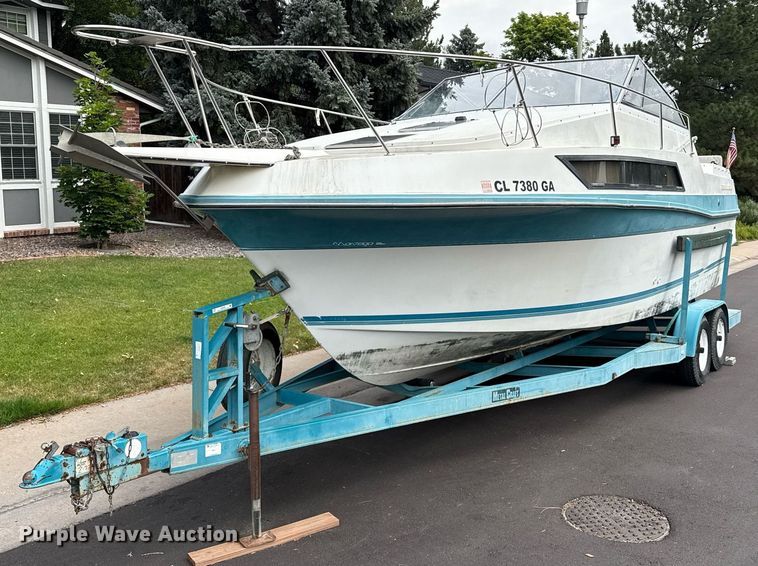 image for item DZ8689 1990 Carver Montego boat