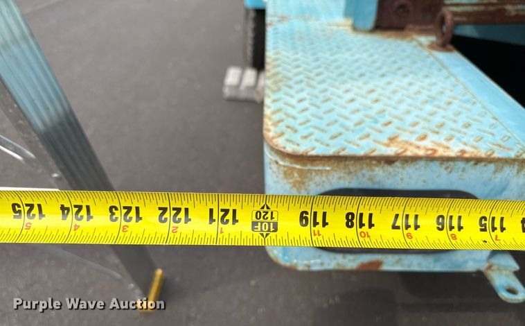 image for item DZ8689 1990 Carver Montego boat