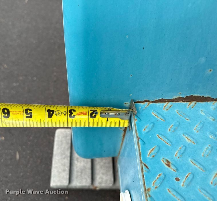 image for item DZ8689 1990 Carver Montego boat