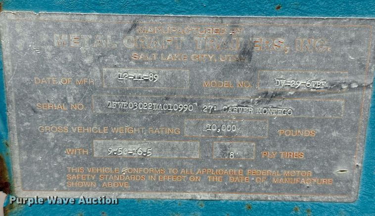 image for item DZ8689 1990 Carver Montego boat