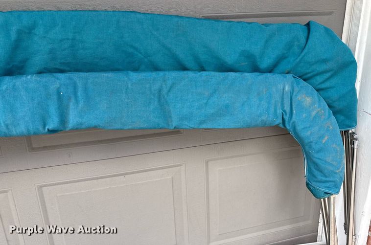 image for item DZ8689 1990 Carver Montego boat