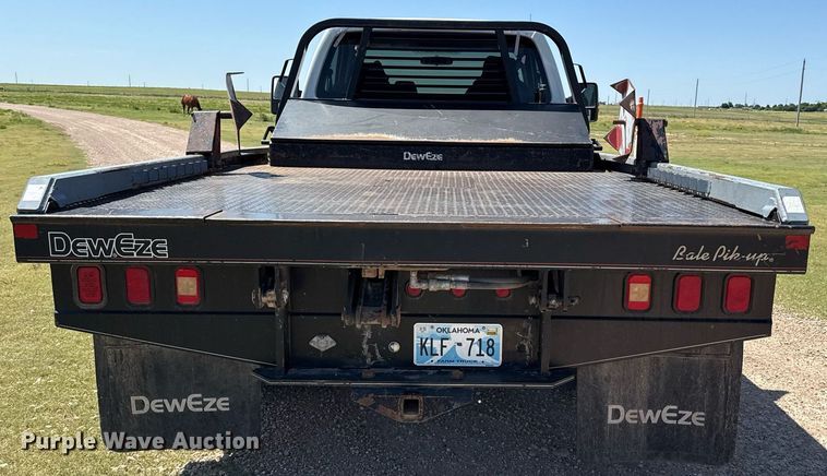 image for item DZ8720 2008 Ford F550 bale bed truck