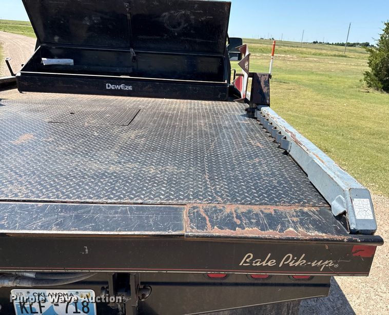 image for item DZ8720 2008 Ford F550 bale bed truck