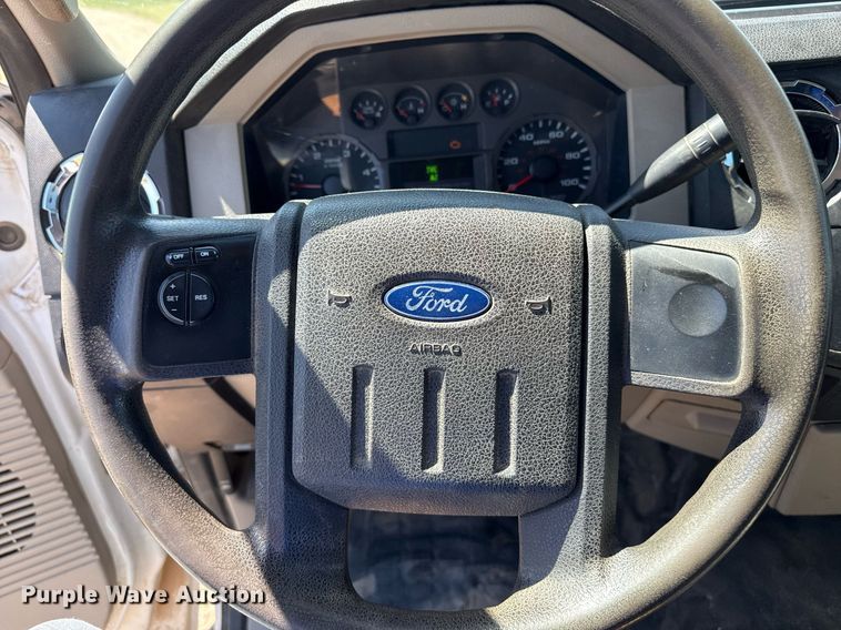 image for item DZ8720 2008 Ford F550 bale bed truck