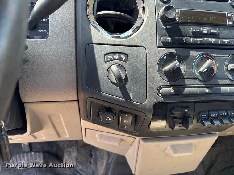 image for item DZ8720 2008 Ford F550 bale bed truck