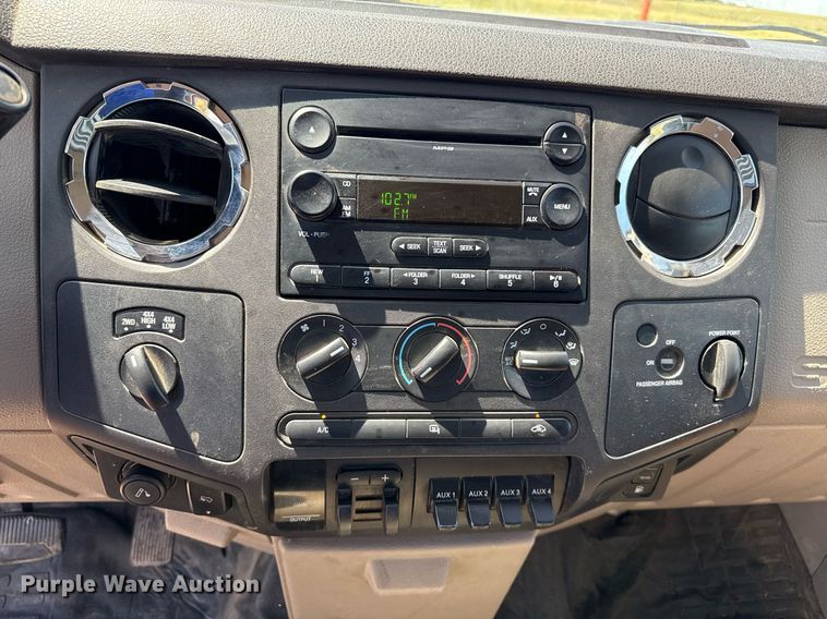 image for item DZ8720 2008 Ford F550 bale bed truck