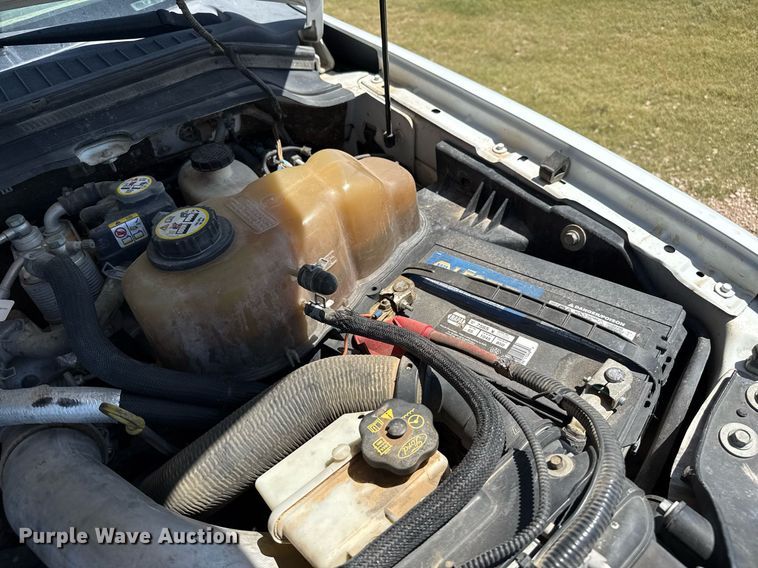 image for item DZ8720 2008 Ford F550 bale bed truck