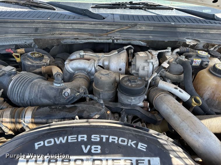 image for item DZ8720 2008 Ford F550 bale bed truck