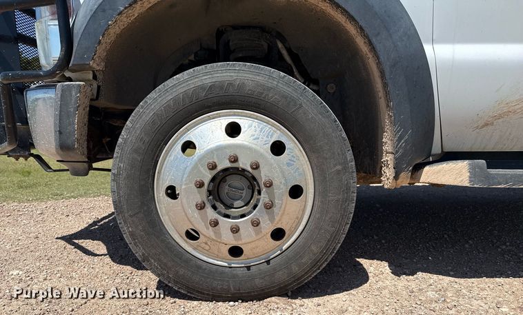 image for item DZ8720 2008 Ford F550 bale bed truck