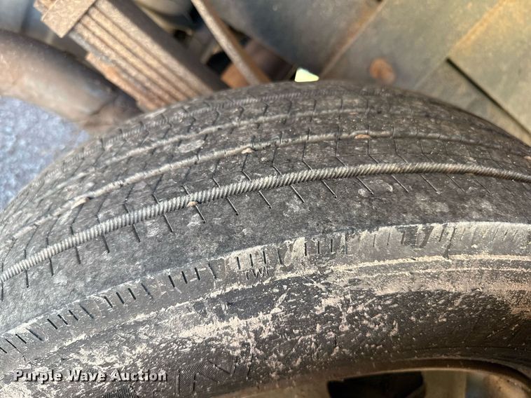 image for item DZ8720 2008 Ford F550 bale bed truck