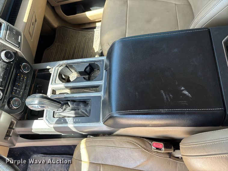 image for item DZ8728 2015 Ford F150 SuperCrew pickup truck