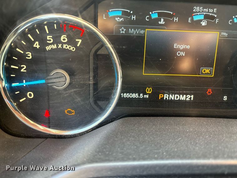 image for item DZ8728 2015 Ford F150 SuperCrew pickup truck