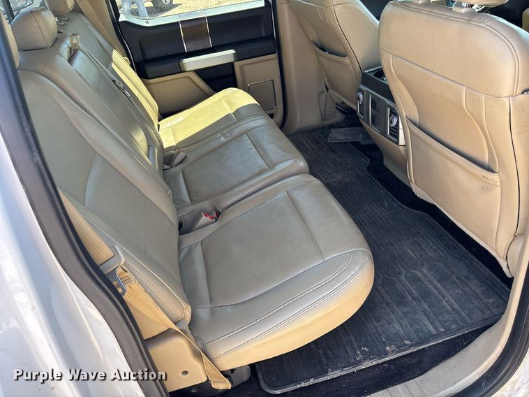 image for item DZ8728 2015 Ford F150 SuperCrew pickup truck