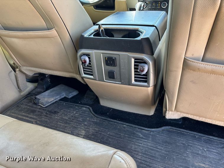 image for item DZ8728 2015 Ford F150 SuperCrew pickup truck