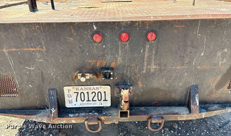 image for item DZ8729 2013 Dodge Ram 5500 flatbed truck