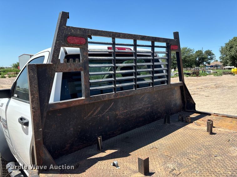 image for item DZ8729 2013 Dodge Ram 5500 flatbed truck