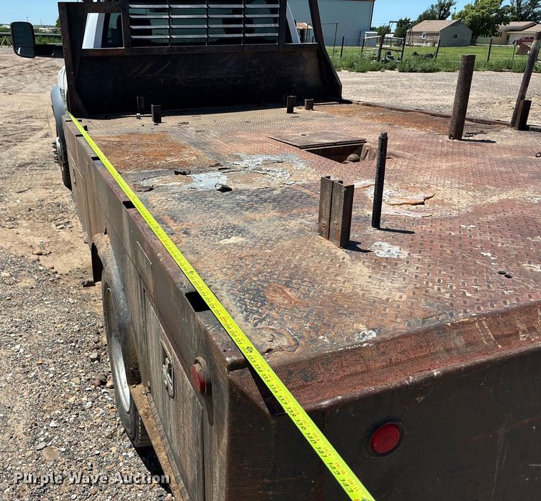 image for item DZ8729 2013 Dodge Ram 5500 flatbed truck