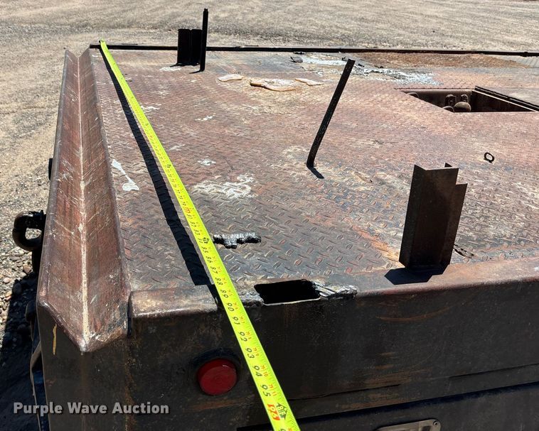 image for item DZ8729 2013 Dodge Ram 5500 flatbed truck