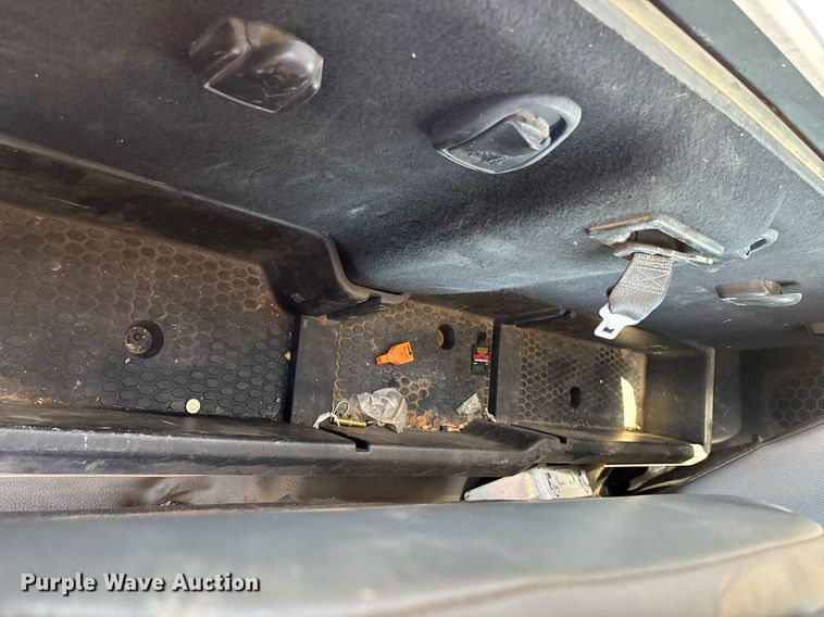 image for item DZ8729 2013 Dodge Ram 5500 flatbed truck