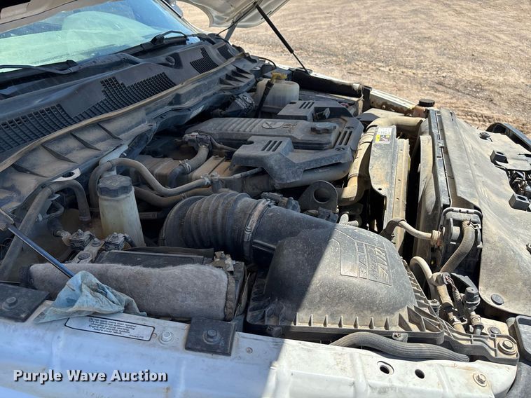 image for item DZ8729 2013 Dodge Ram 5500 flatbed truck