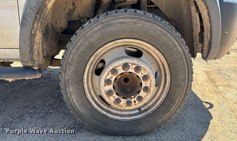 image for item DZ8729 2013 Dodge Ram 5500 flatbed truck