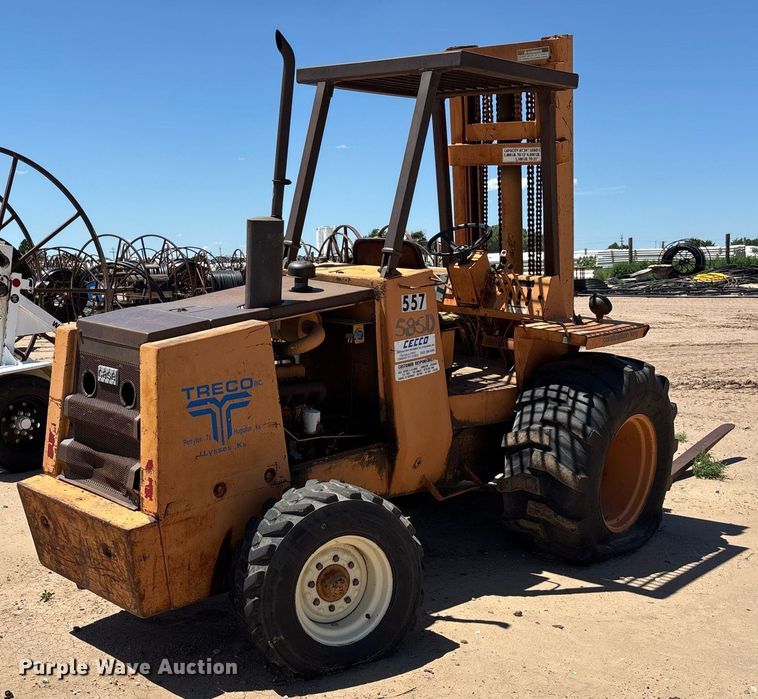 image for item DZ8732 1985 Case 585-D forklift