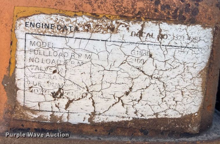 image for item DZ8732 1985 Case 585-D forklift