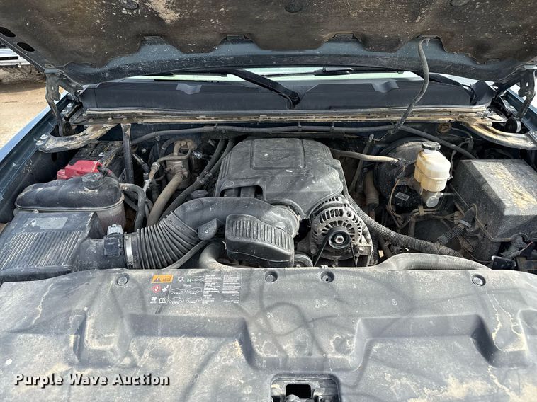 image for item DZ8745 2013 Chevrolet Silverado 1500 pickup truck