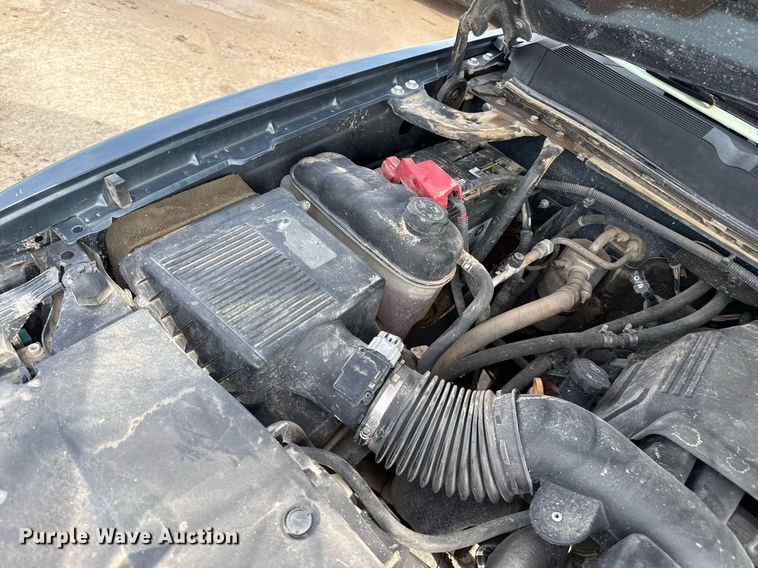 image for item DZ8745 2013 Chevrolet Silverado 1500 pickup truck