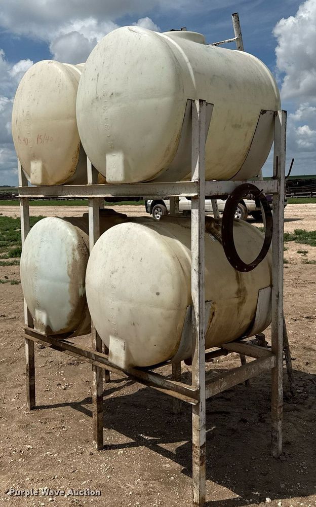 image for item DZ8751 (4) 150 gallon tanks