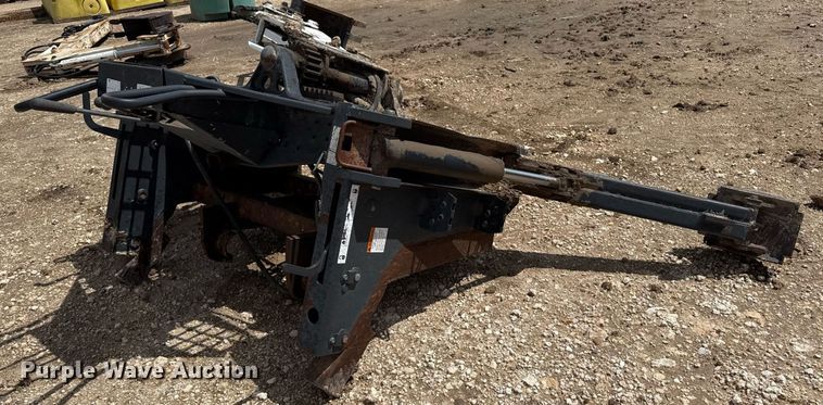 image for item DZ8752 Bobcat 811 skid steer backhoe