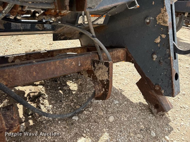 image for item DZ8752 Bobcat 811 skid steer backhoe